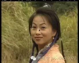 阿川和阿紫阿伟视频吃瓜,趣味横生幕后花絮大揭秘